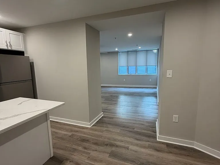 114 York Road — Photo 9