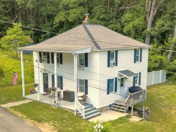 6 Belanger Ave, Sturbridge, MA 01566