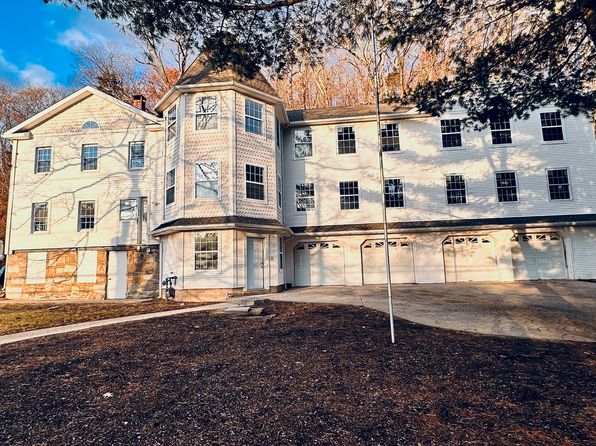 395 Hawthorne Ave FLOOR 2