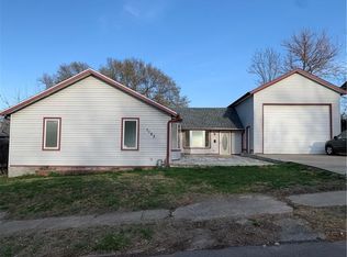 1103 S 20th St, Saint Joseph, MO 64507