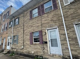 17 Helen St, Mc Kees Rocks, PA 15136
