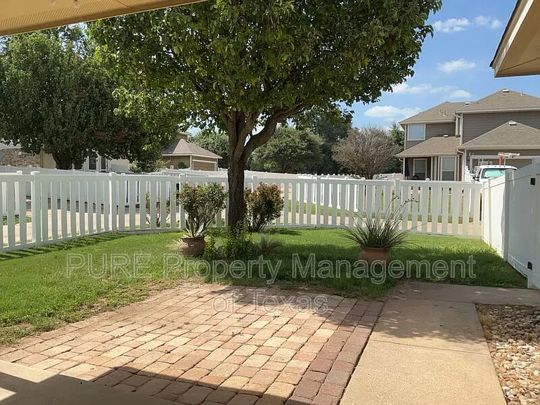 603 Boca Chica Dr — Photo 40