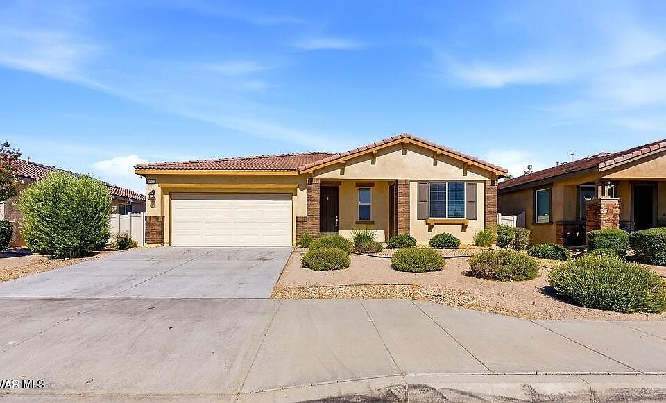 1st image of 45652 Palm Ln