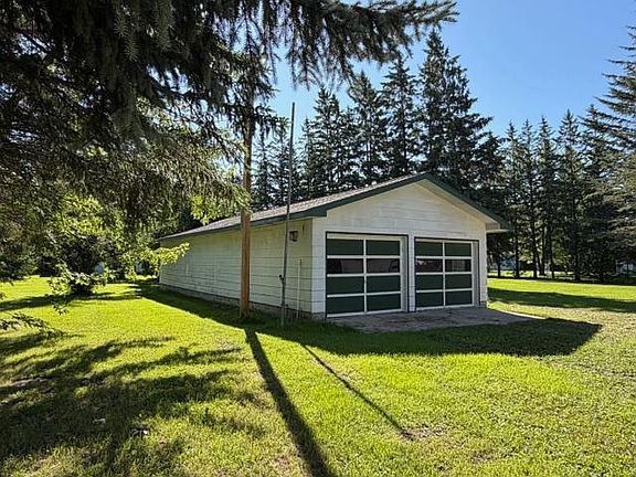 2nd image of 606 9th Ave SE