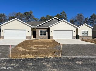 108 Chestnut Ln, Bluffton, OH 45817