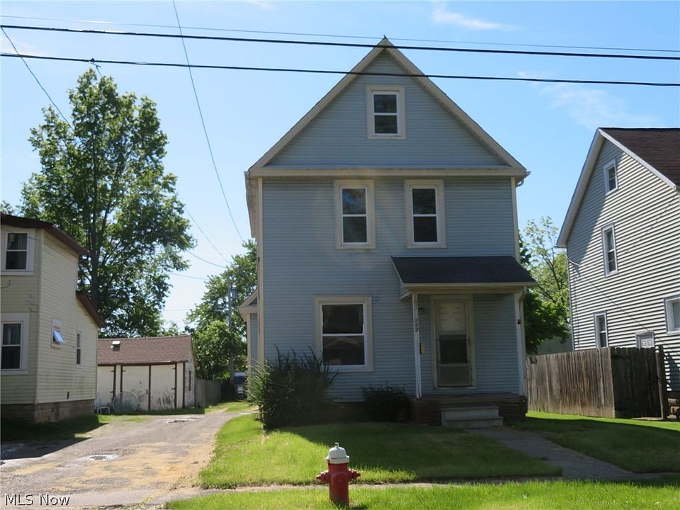 1st image of 327 & 327-1/2 Winckles St