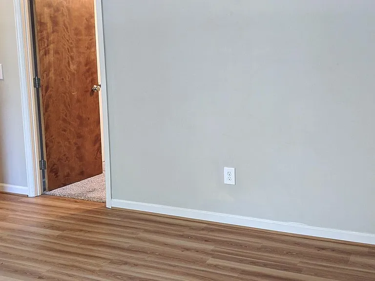 1101 Wade Ave #A — Photo 10