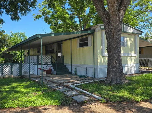 30 Tumbleweed Dr, Kerrville, TX 78028