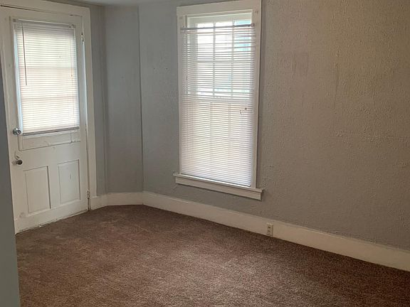3rd image of 309 N 10th St