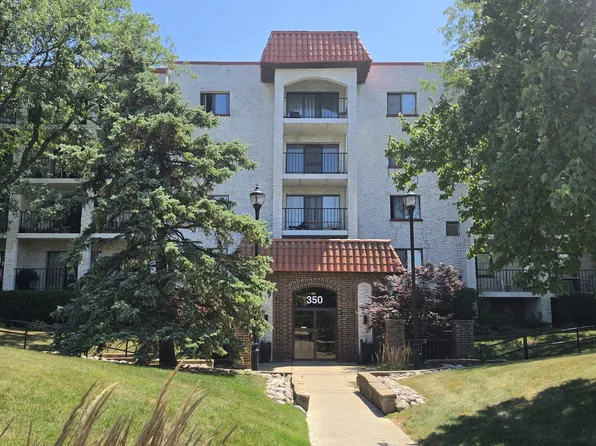 350 Plum Creek Dr APT 406, Wheeling, IL 60090