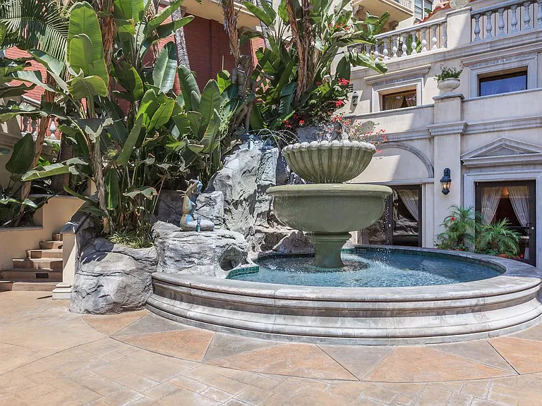 WATER FOUNTAINS ON EVERY CORNER