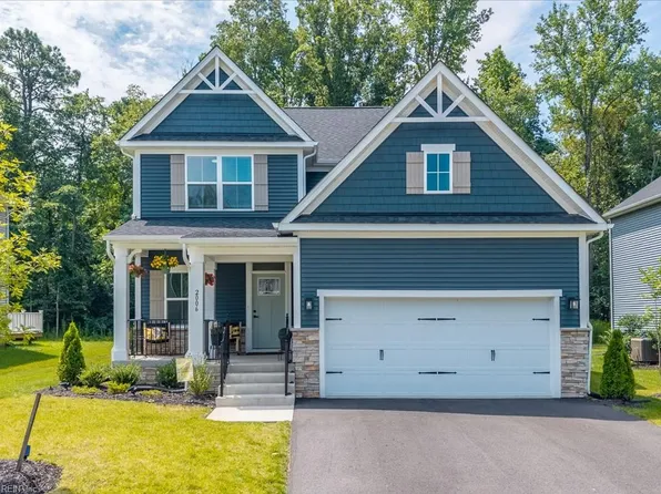 2006 Enon Station Dr, Chester, VA 23836