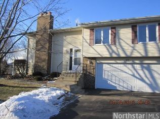 8367 100th St W, Bloomington, MN 55438