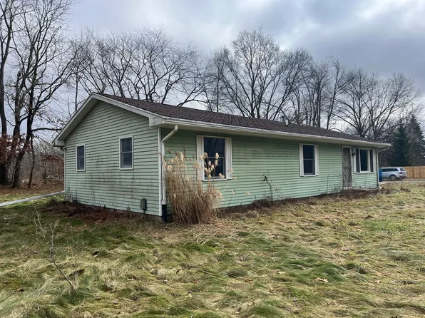 9421 Easton Rd, Rives Junction, MI 49277
