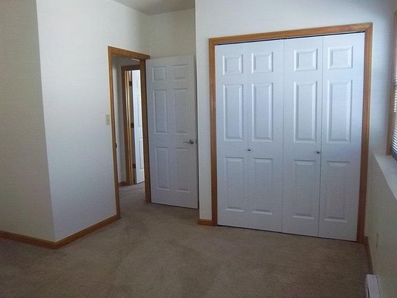 3rd image of 650 George St APT 27