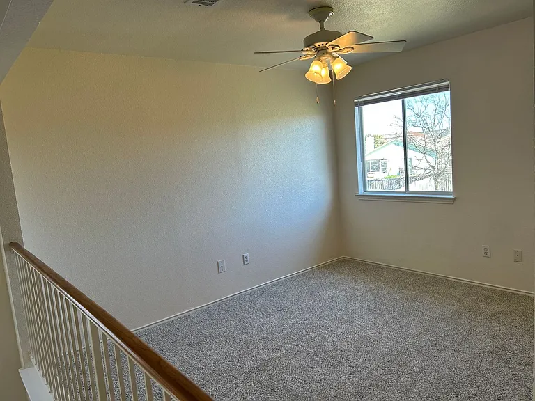 2203 Tracey Ann Ln — Photo 16