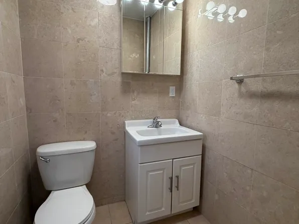 359 East 19th Street image 8 of 20