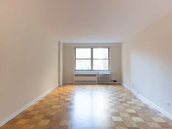 210 W 89th St, New York, NY
