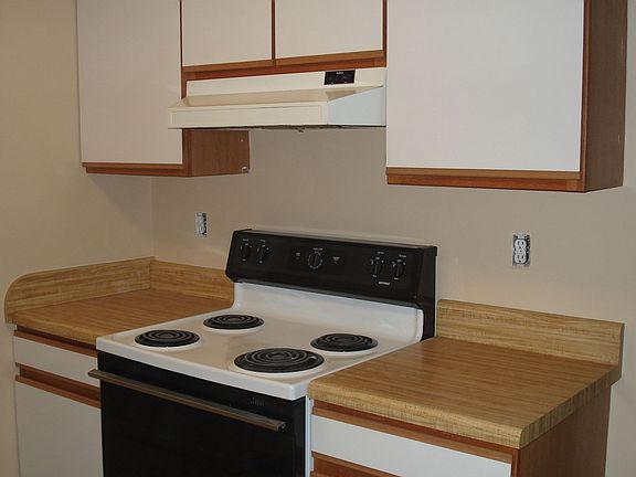 Kitchen/stove