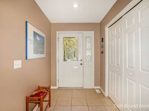 4th image of 2655 Hillandale Dr NW