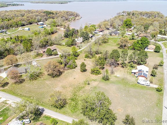 3rd image of 123 Coon Creek Dr