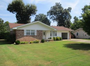86 Cherry St, Dover, AR 72837