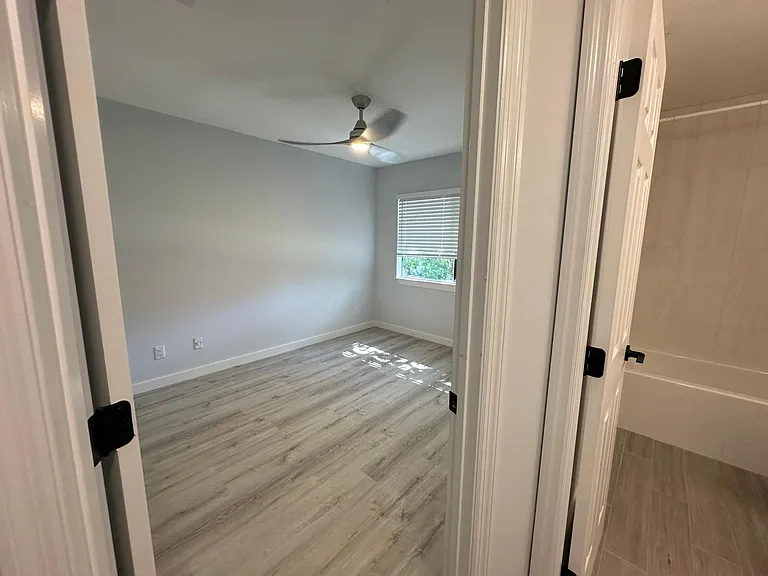 2531 Waters Edge Dr — Photo 34
