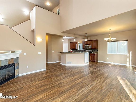 5th image of 20744 Mountain Vista Dr