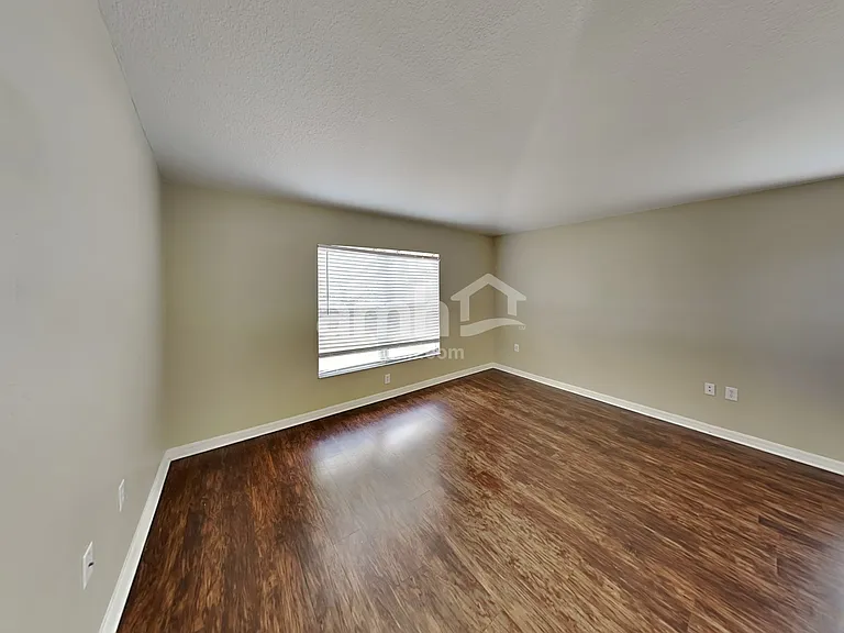 30907 Midtown Ct — Photo 8