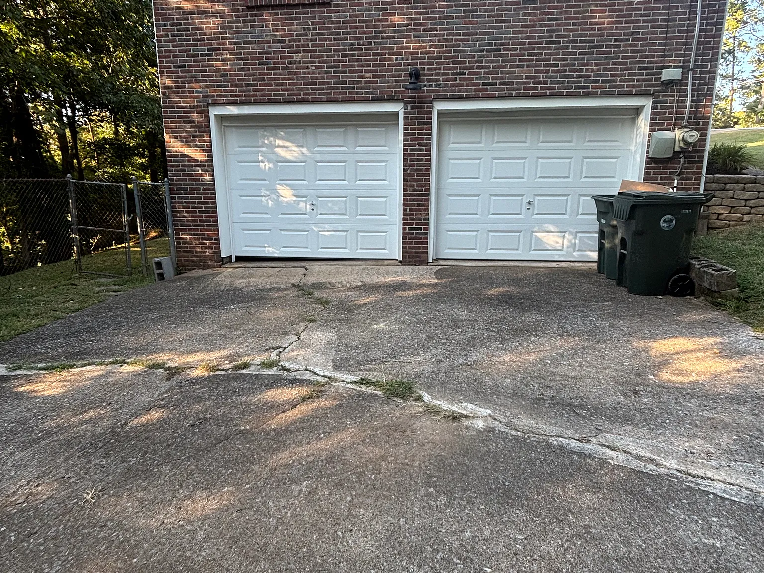 3 bed, 1976 sqft, $2,000 — Photo 2