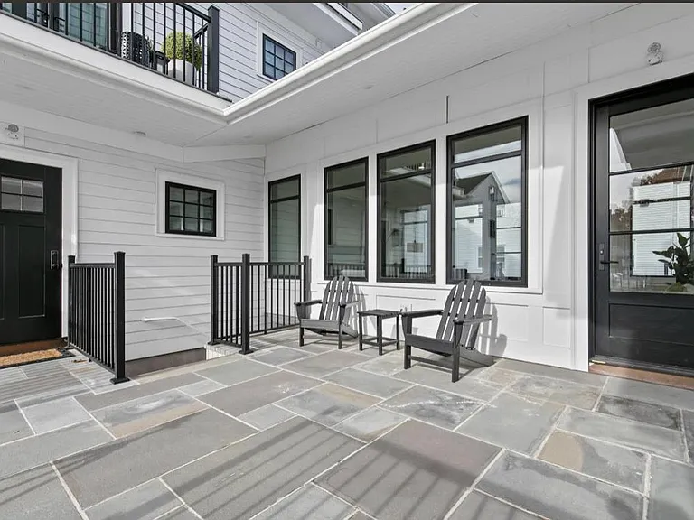 Central Courtyard @ 96 East Ave
