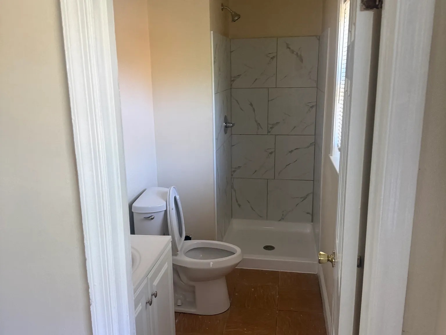 6 bed, 3.5 bath, 1700 sqft, $6,800 — Photo 2