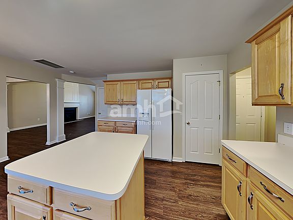 5th image of 18743 Victoria Bay Dr
