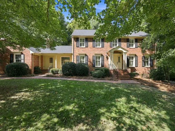 3129 Sutton Pl, Burlington, NC 27215
