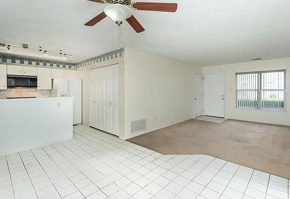 Full kitchen, all appliances stay, Including washer and dryer.