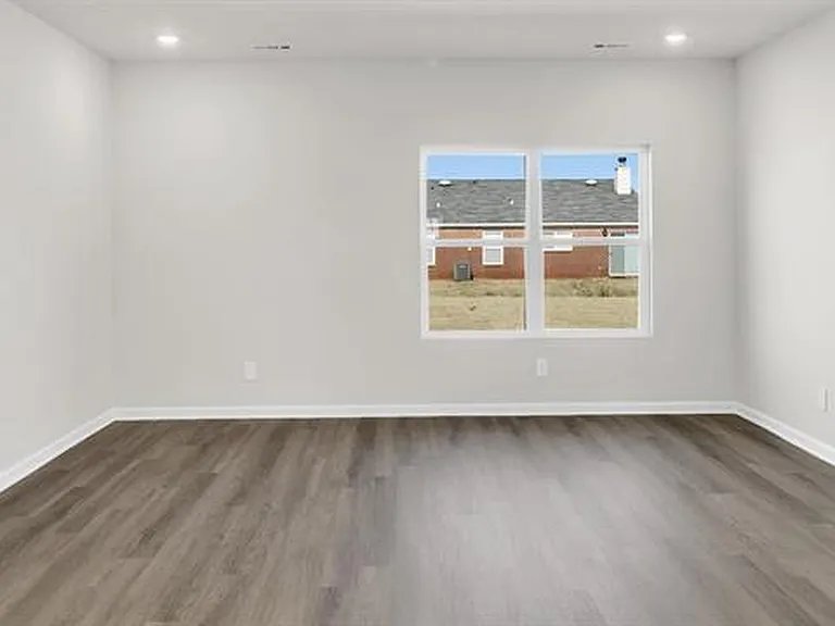 126 Betty Williams Dr — Photo 7