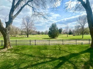 1411 Stagecoach Rd, Grand Island, NE 68801