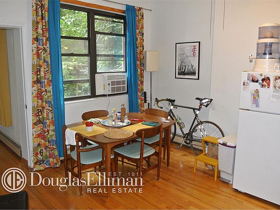 4th image of 349 Union St #2NDFLOOR