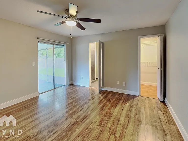 209 Banyan Ct — Photo 8