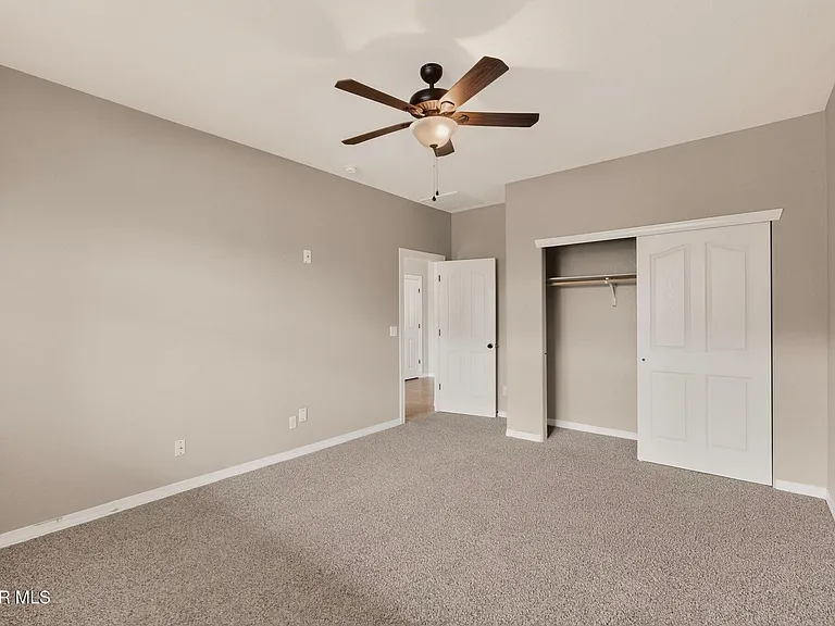 4921 Adrian Campos St — Photo 29