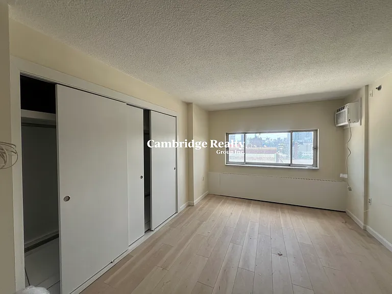 872 Massachusetts Ave #XXX — Photo 14