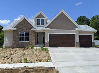 1357 Ava Cir, Iowa City, IA 52246