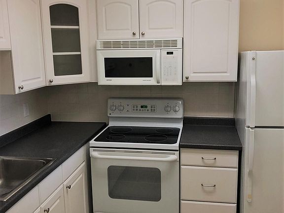 5th image of 4400 1st St N Unit 311