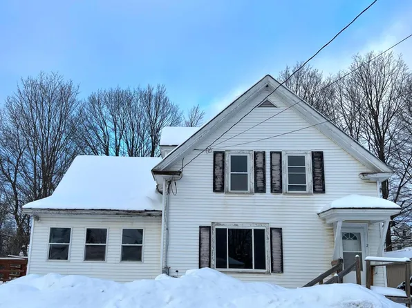 2 Watson Avenue, Houlton, ME 04730