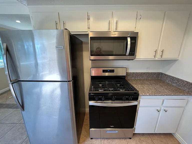 16571 Regina Cir #4 — Photo 7