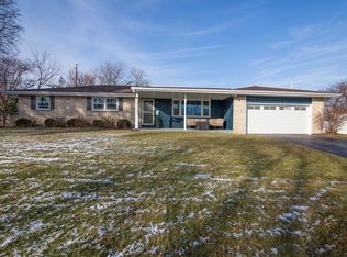 485 Claremont Ct, Waukesha, WI 53186