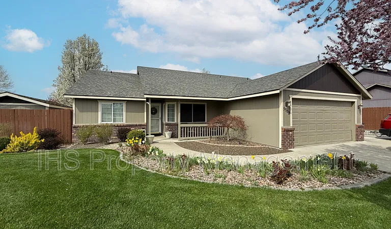 5508 Holly Way — Photo 1