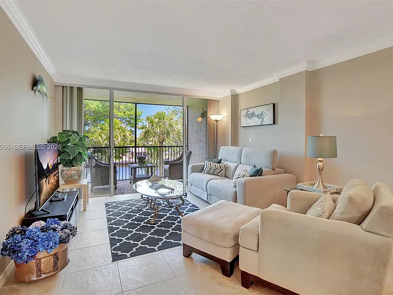 14 Royal Palm Way #303 — Photo 4