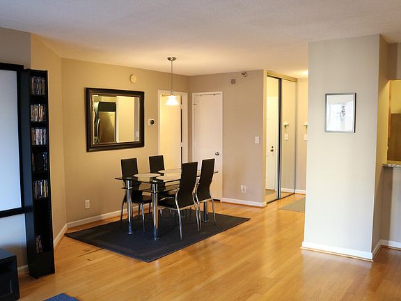 2nd image of 900 N Stafford St APT 1716