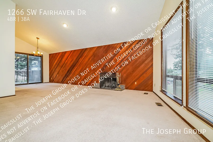 Bright & Roomy 4-Bed on Beautiful Whidbey Island! — Photo 3